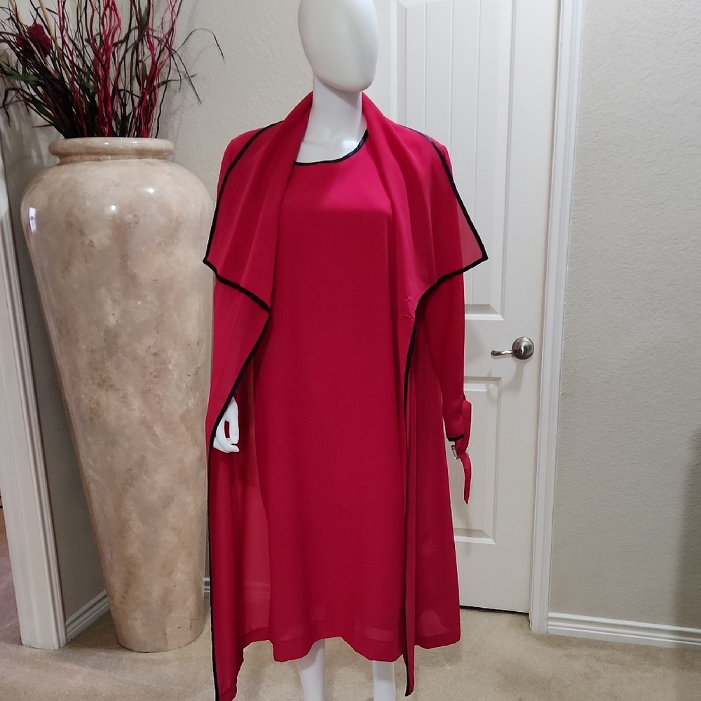 Elegant Fuchsia Dress with Black Trim